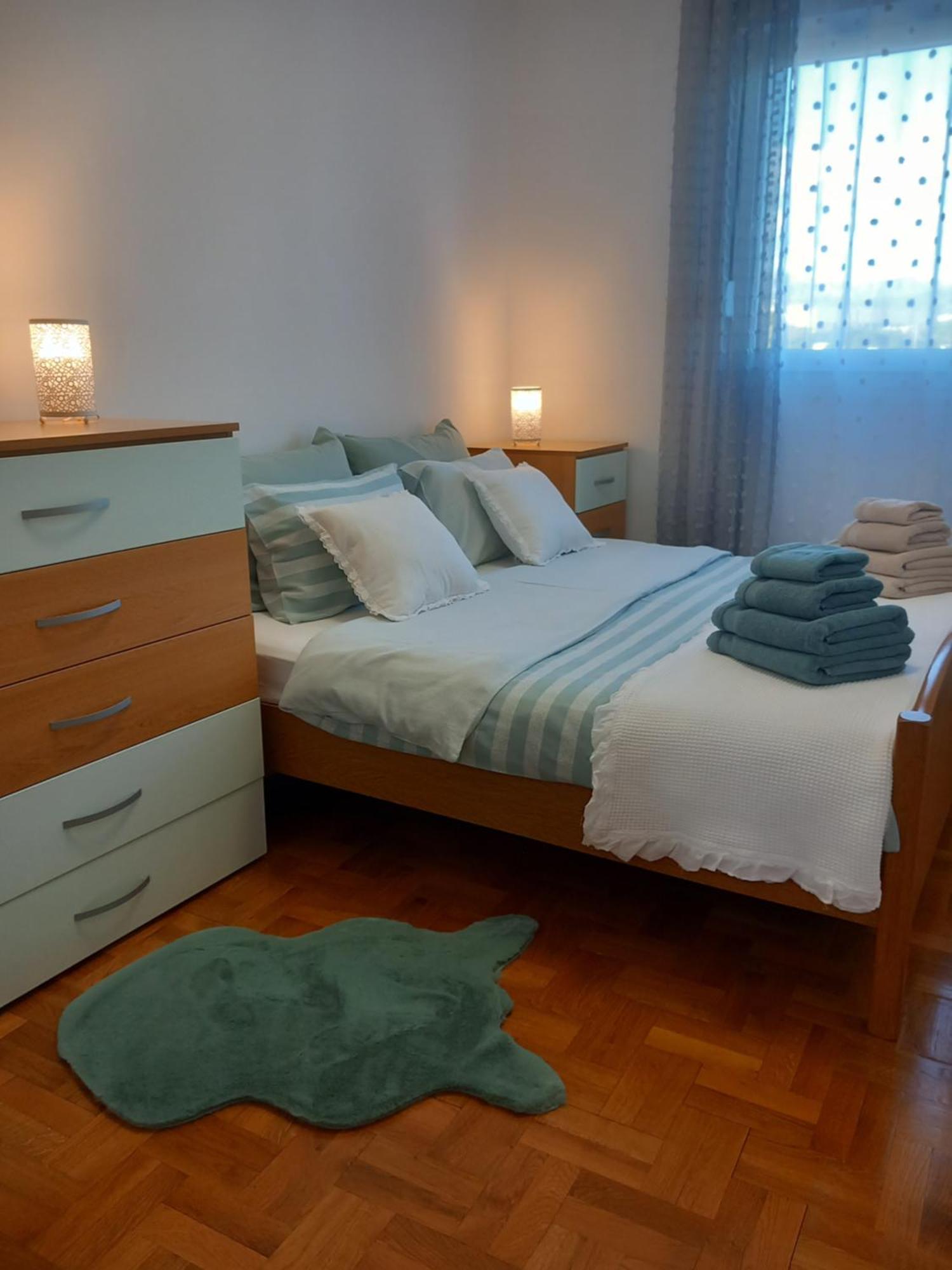 Apartment Harmony - Pleasant And Comfortable Place With A Balcony And A Secured Garage Split Exteriör bild