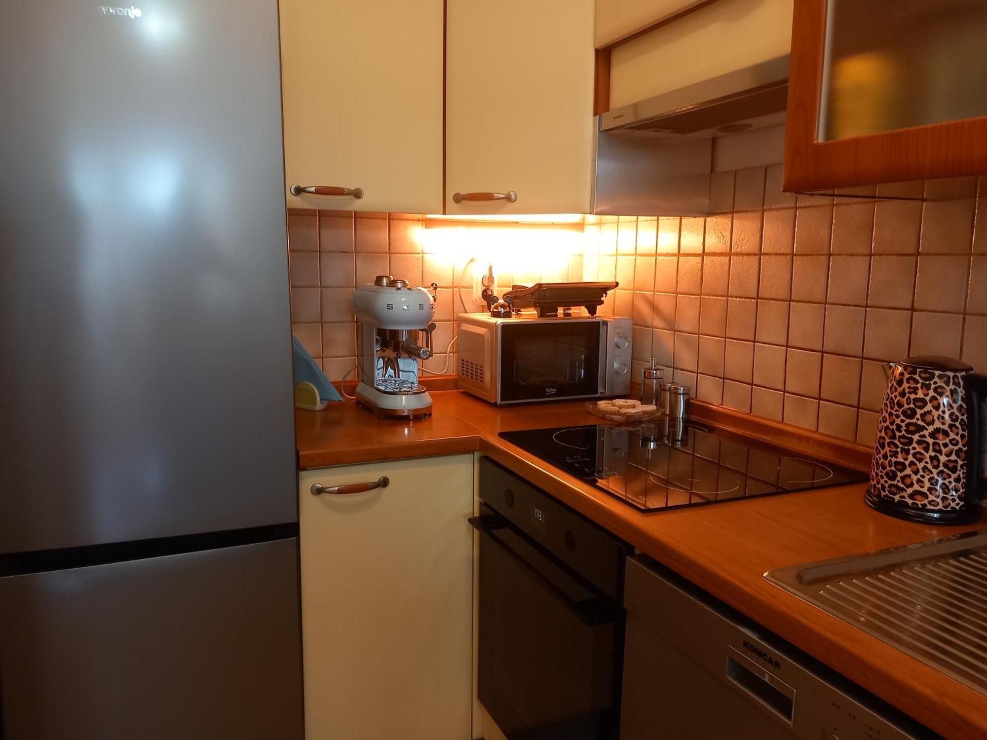 Apartment Harmony - Pleasant And Comfortable Place With A Balcony And A Secured Garage Split Exteriör bild