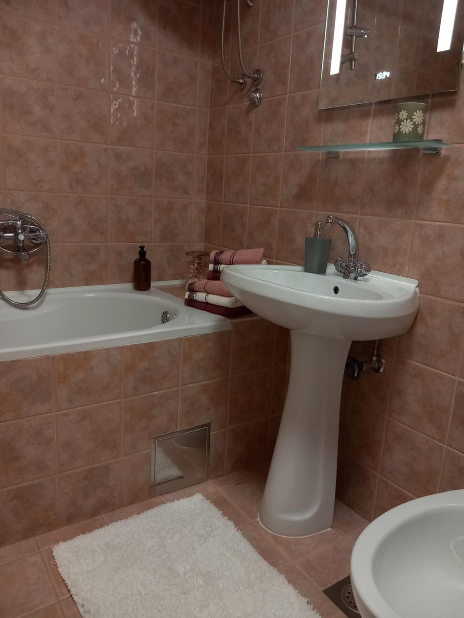 Apartment Harmony - Pleasant And Comfortable Place With A Balcony And A Secured Garage Split Exteriör bild