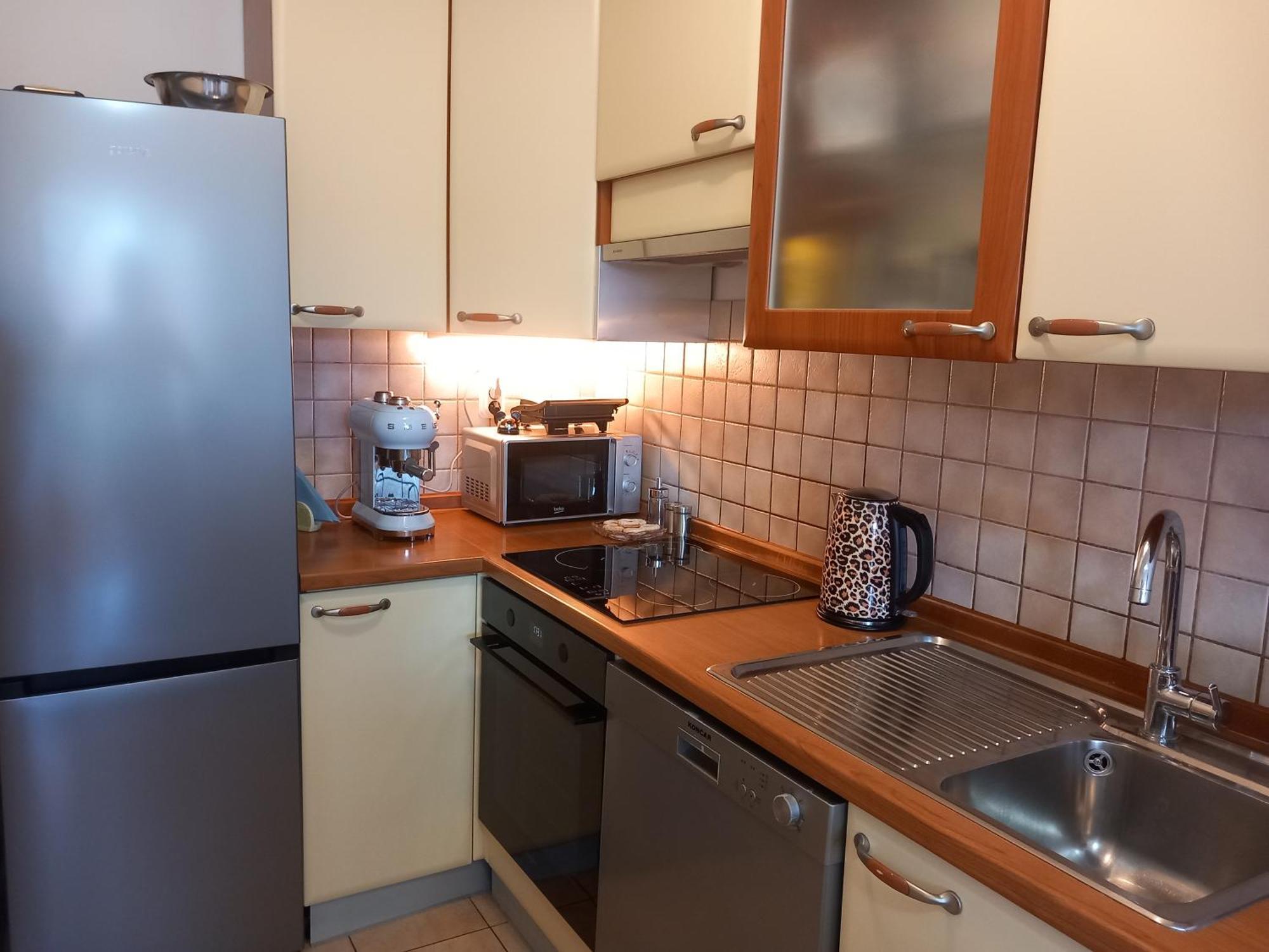 Apartment Harmony - Pleasant And Comfortable Place With A Balcony And A Secured Garage Split Exteriör bild