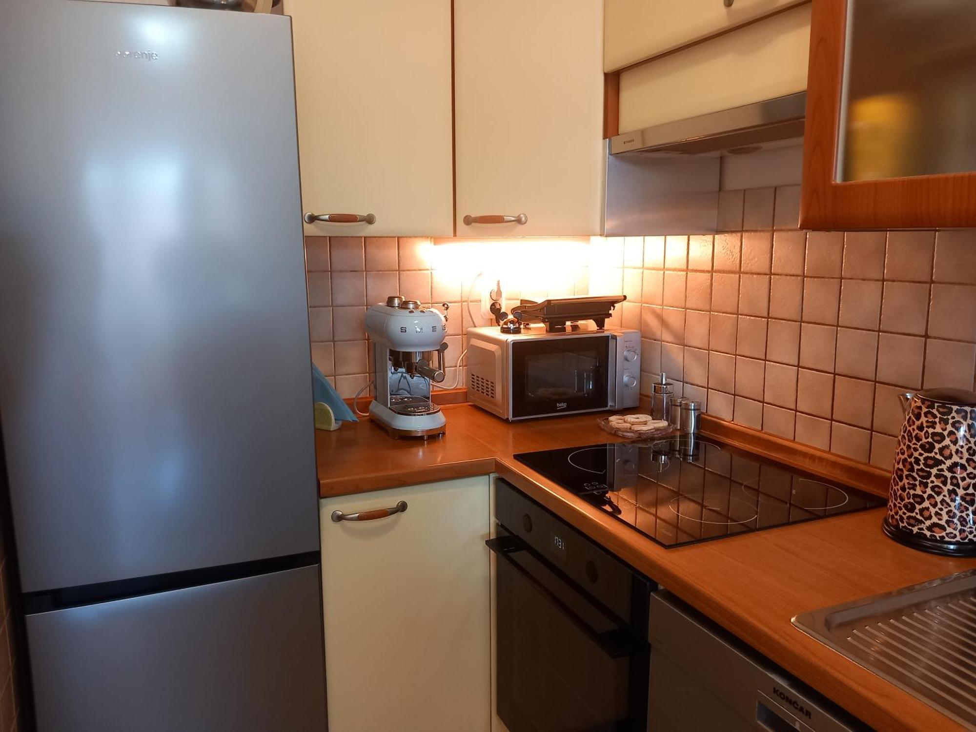 Apartment Harmony - Pleasant And Comfortable Place With A Balcony And A Secured Garage Split Exteriör bild