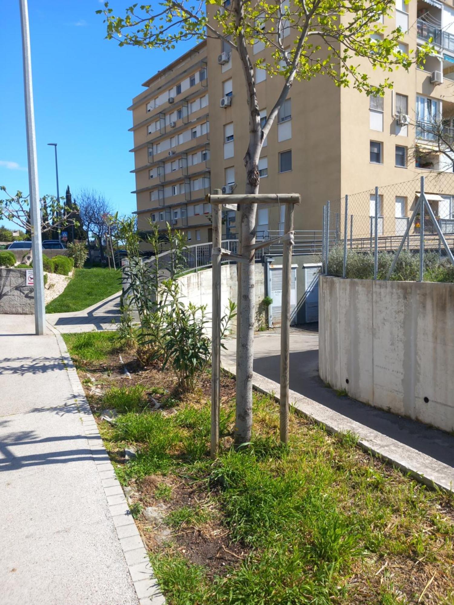 Apartment Harmony - Pleasant And Comfortable Place With A Balcony And A Secured Garage Split Exteriör bild